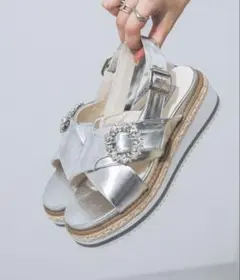 美品　EVOL クロスベルトジュートビジューサンダル