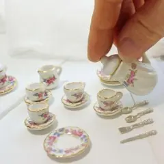 ミニチュア ティーセット 家具 食器 皿 ドールハウス