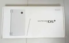 【ソフト4本付き！】ニンテンドーDSi ホワイト 本体　付属品セット