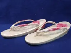 Item thumbnail for item 966f1477-57cc-4252-acbb-5c3ddc48002a