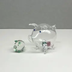 ブタ2匹　ガラス細工