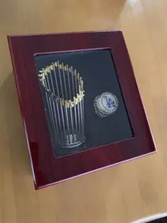 ドジャース　#17 大谷翔平　チャンピオンリング　トロフィーセット　レプリカ