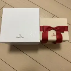 OMEGA リボン付き　箱