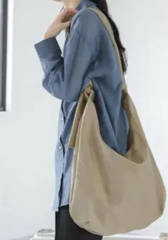 【LAKOLE】ノットパデットショルダーバッグ