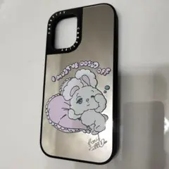 CACETIFY iPhone16PROミラーケース シルバー ブラックうさぎ