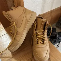 値下げ可能！ナイキボロー MID NIKE