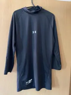 Under Armour 長袖7部丈インナー　ブラック