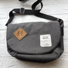 Anette グレー ショルダーバッグ