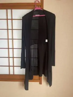黒 カーディガン