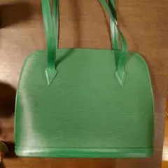 VUITTON エピ リュサック ボルネオグリーン
