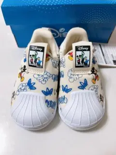 adidas ミッキーマウス 12㎝ スニーカー