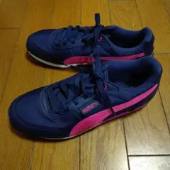 PUMA ネイビー ピンク スニーカー　23.5cm 未使用