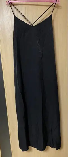 UNIQLO ブラック Mサイズ