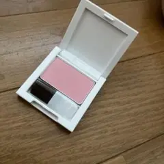 ピンク パウダーチーク コンパクト