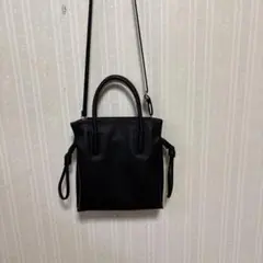 ブラック ショルダーバッグ レザー風