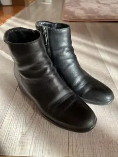 PRADAインソールブーツ