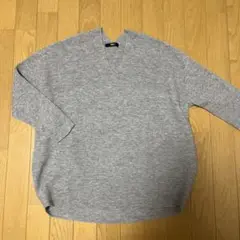 COMME CA グレー Vネックニット 五分袖　七分袖　9号