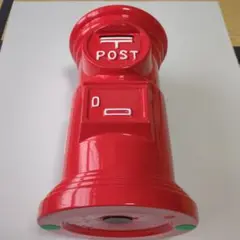 【未使用】赤いポスト型インテリア小物　貯金箱