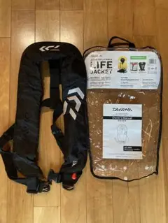 Daiwa DF-2608 膨張式ライフジャケット 水感知機能付　中古品 4550133452628.jpg