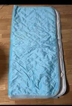 キルティングデザインの青カラーのシングルモコモコシングル冬用敷パット