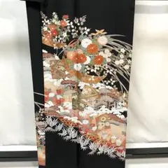 C425正絹 黒留袖 比翼付 五つ紋 金駒刺繍 金銀箔 着物
