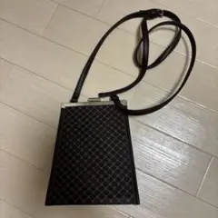 ブラウン　ショルダーバッグ