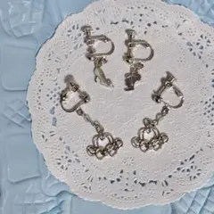 Item thumbnail for item 2cf073ab-ef5d-460b-8ee8-f1f3b6460cf8