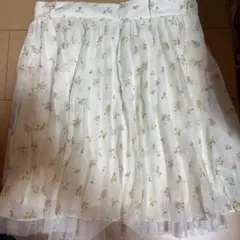 ハニーズ 花柄 スカート