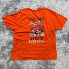 トラッカーファイティングロゴ付きTシャツ /シングルステッチ/ビッグロゴ