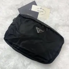 PRADA プラダ ポーチ 小物入れ 化粧品 三角ロゴ ナイロン ブラック