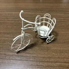 自転車型置物 ホワイト 金属製
