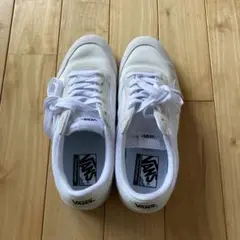 【新品・タグなし】VANS ホワイト スニーカー　26.5㎝