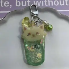 20 レジン　シャカシャカキーホルダー　夢かわ　ネコ　犬　クリームソーダ