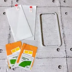 iPhone13 ６.１インチ　スマホ保護フィルム　ガラス