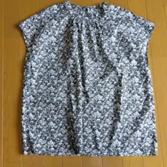 ルスークホリデー　リバティ　花柄　シャツ 　L　ブラック　綿　新品未使用