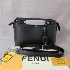 FENDI PEEKABOO ブラック ショルダーバッグ