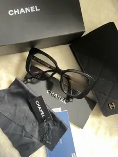 Item thumbnail for item d4f8cd19-4ff7-4693-81a7-a5ed925430a8