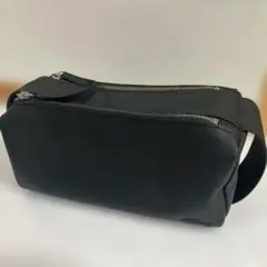 ラコステクラッチバック