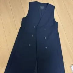 再値下げ　美品　23区　ジレ　紺色