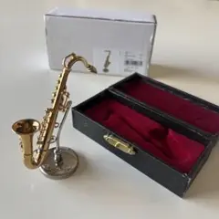 Item thumbnail for item c6150169-c001-4444-8c5a-374465efe53b