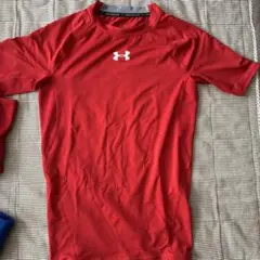 Under Armour レッド アンダーシャツ