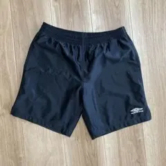 UMBRO ブラック ハーフパンツ