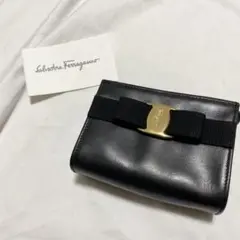 極美品✨ サルヴァトーレフェラガモ ヴァラ レザー ポーチ バニティ ブラック