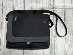 TUMI ショルダーバッグ