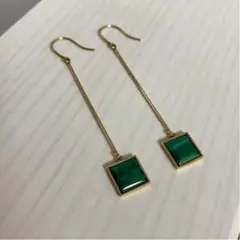 STAR JEWELRY マラカイト ピアス