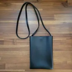 【本日限定値下】ミニショルダーバッグ スマホポーチ 黒