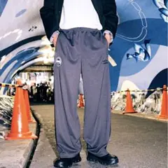 別注／UMBRO×フリークスストア　ワイドパンツ　ワイドトラックパンツ　グレー