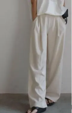 しまむら　hideka タックワイドパンツ Mサイズ ホワイト