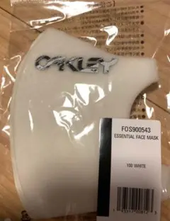 新品未開封❗️オークリー フェイスマスク #ホワイト