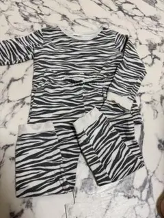 H&M ゼブラ柄 コットン混紡 パジャマ 92cm